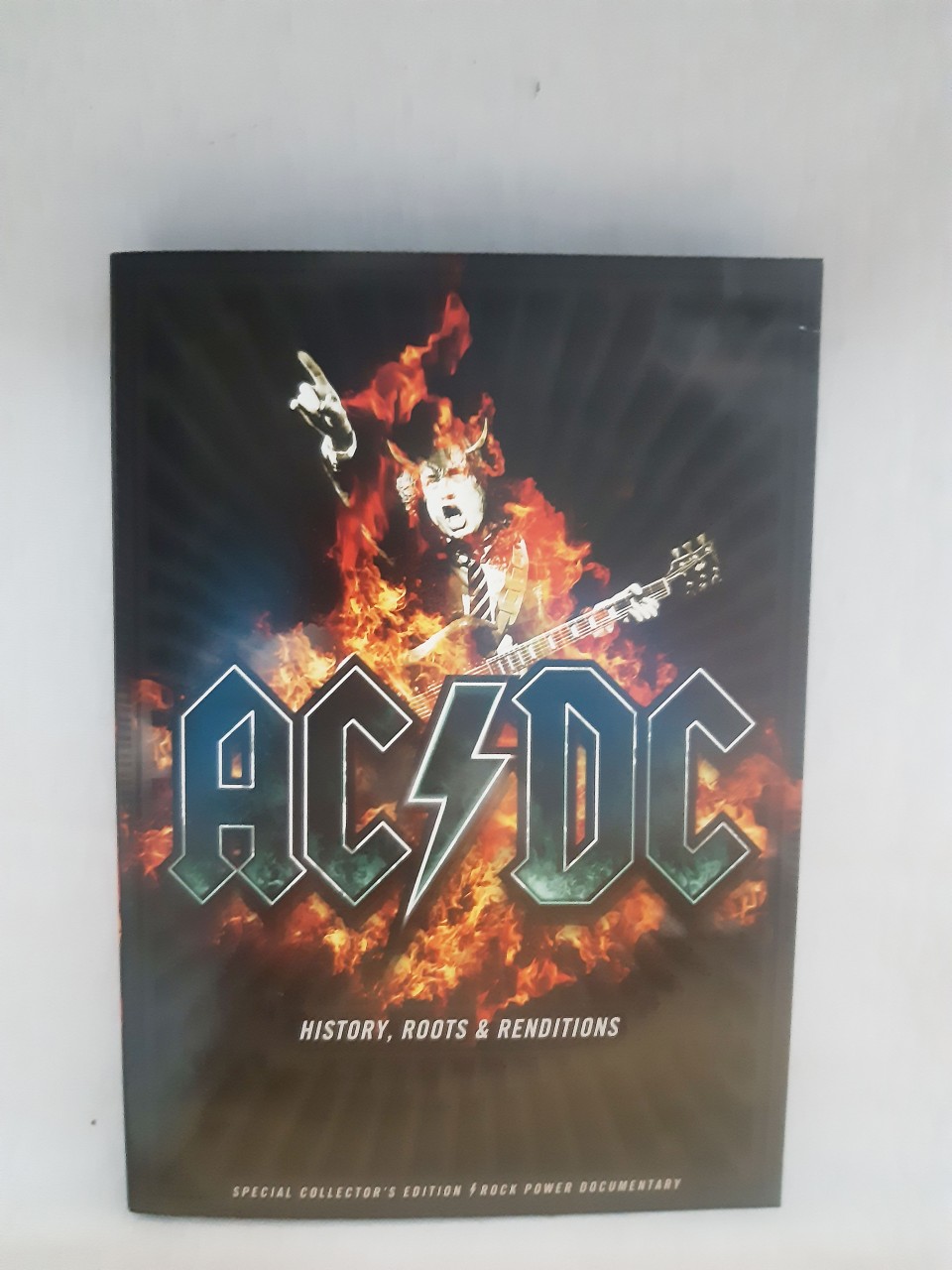 DVD + CD , AC DC HISTORY , ROOTS & RENDITIONS, NOVO, NACIONAL