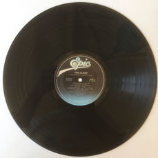 disco de vinil, ¨12¨ Max Single ,The Clash , 2 musicas A1 The Magnificients Sevens , A2 Mustapha Dance